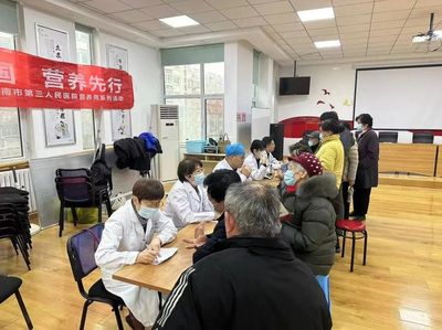 健康服務(wù)送上門，科普義診暖人心——濟(jì)南市第三人民醫(yī)院走進(jìn)盛?；▓@社區(qū)開展?fàn)I養(yǎng)健康義診活動(dòng)